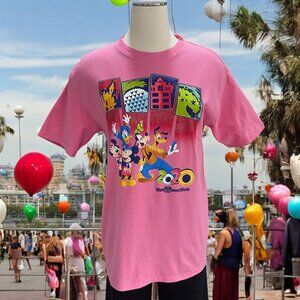 Walt Disney‎ World Pink Graphic T Mickey Minnie Goofy Pluto XL 2020 Souvenir